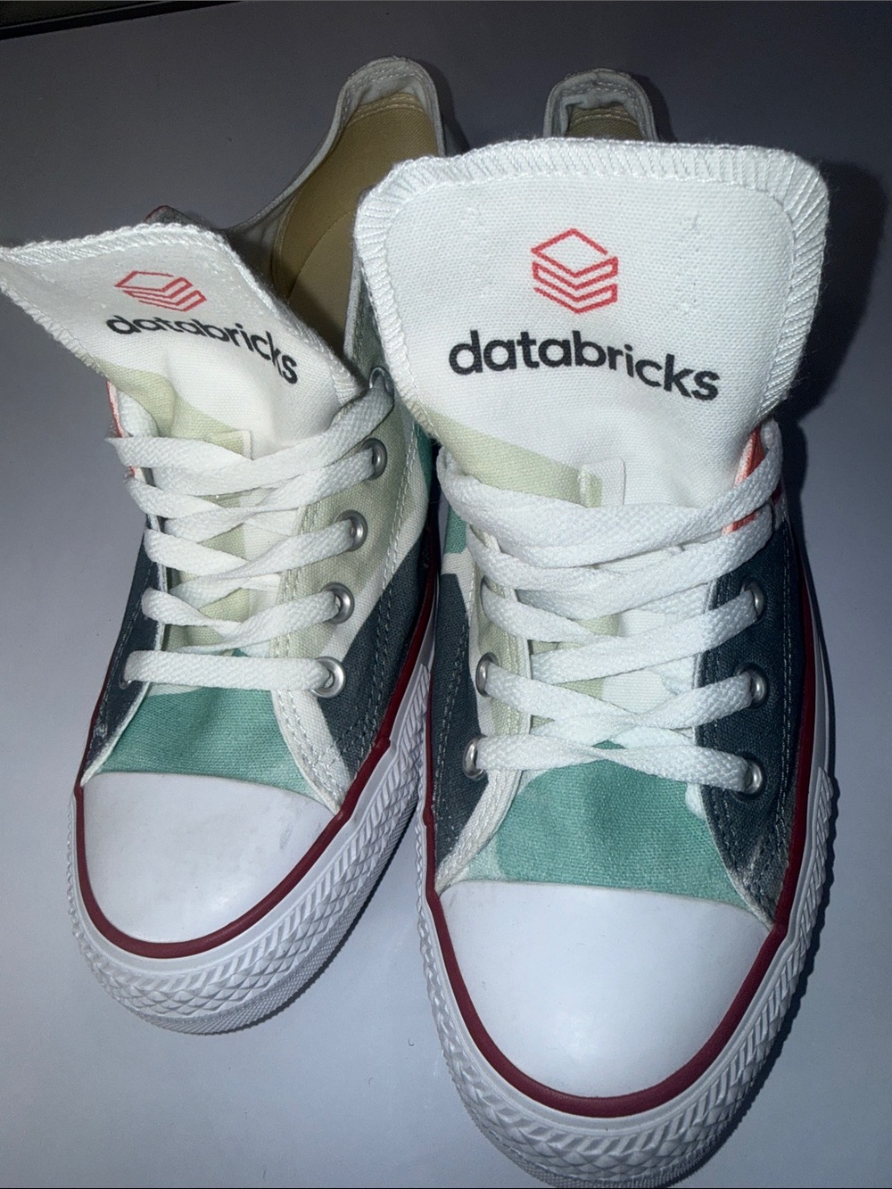Databricks Kids White Teal Multi-Panel Canvas Sneakers